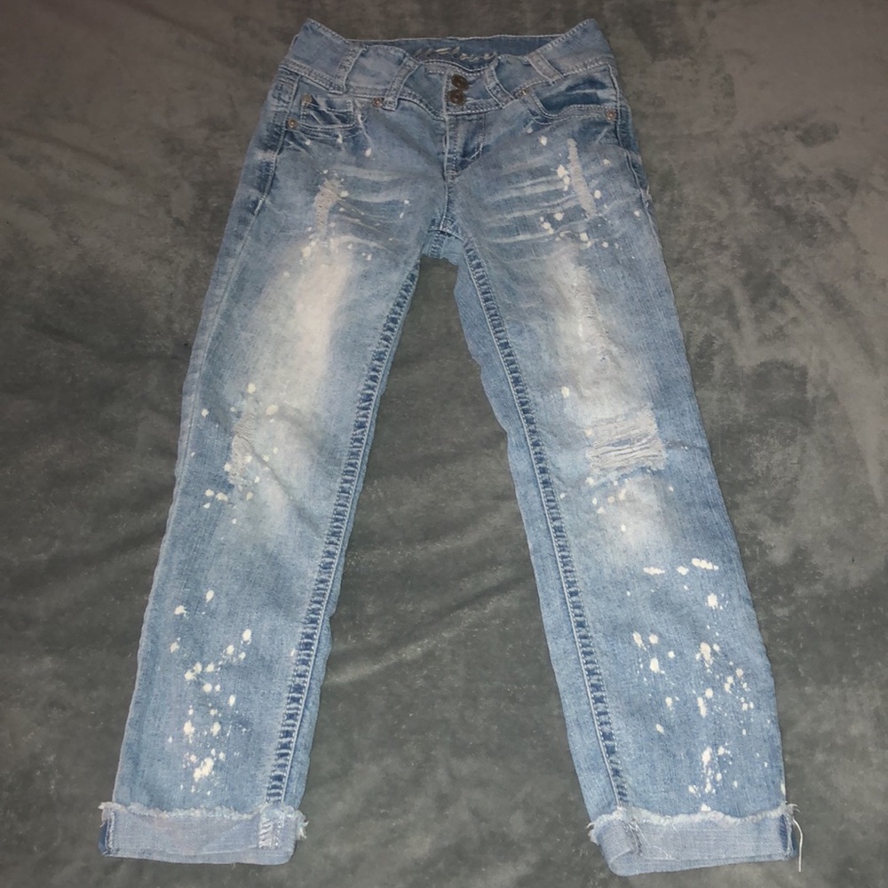 Wallflower Jeans - Picture 2 of 9